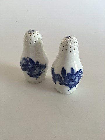 Royal Copenhagen Blue Flower Braided Salt and Pepper Shaker No 8221/8225