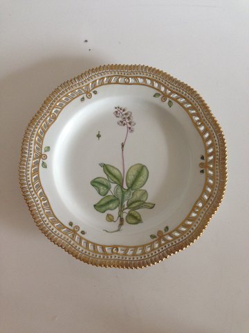 Royal Copenhagen Flora Danica Dinner Plate No 20/3553