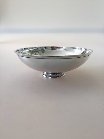 Georg Jensen Sterling Sølv skål af Sigvard Bernadotte No 990B