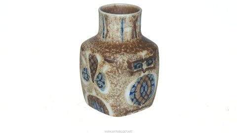 Royal Copenhagen, Earthenware Vase
Dec. No. 720/3361
SOLGT