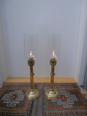 1 pair of brass hurricanes, England approx. 1880.