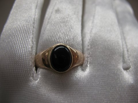 14k herrering m. onyx. Str. 62,8