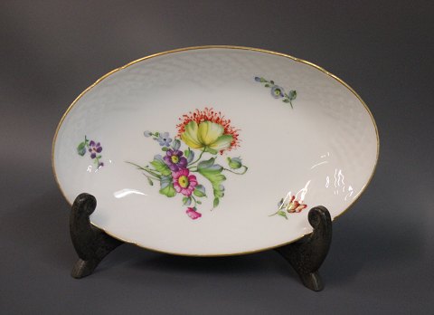 B&G porcelain saxon flower, small dish. 
5000m2 showroom.