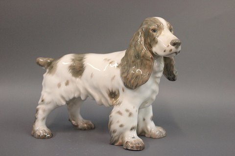 B&G figurine no. 2095 Cocker Spaniel. Design Lauritz Jensen. 5000m2 Showroom.
