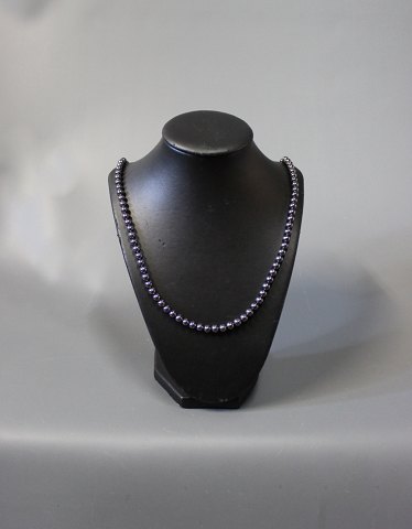 Hematite necklace with dark grey bloodstones. . 
5000m2 showroom.