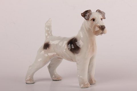 Bing & Grøndahl
Dahl Jensen
Standing Fox terrier
No. 1998