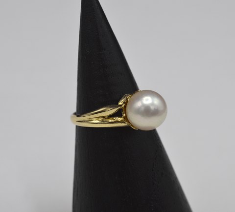 14k guldring m. kulturperle. Str. 46,5