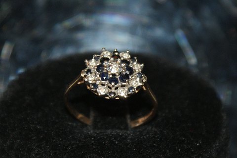 Gold ring with Sapphire and Brilliants 9 Carat