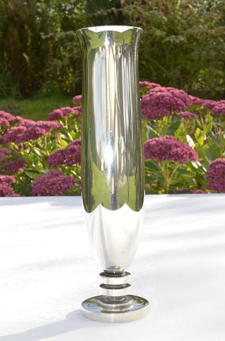 Georg Jensen Pyramide Silber Vase  750
