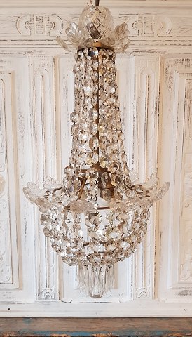 Beautiful old crystal chandelire