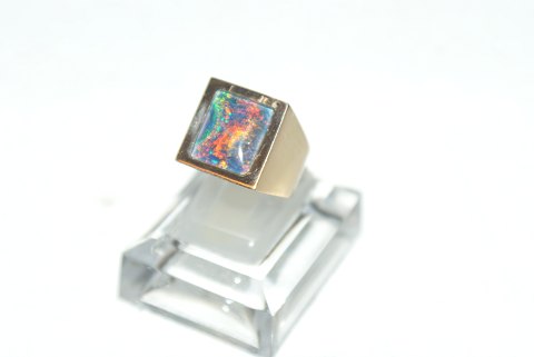 Dame Guld ring med opal 14 Karat