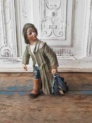 Dahl Jensen figure - Fishing boy with catch no. 1294