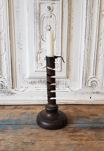 1800s spiral candlestick wooden foot