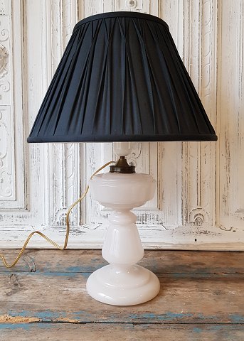1800s opaline lamp