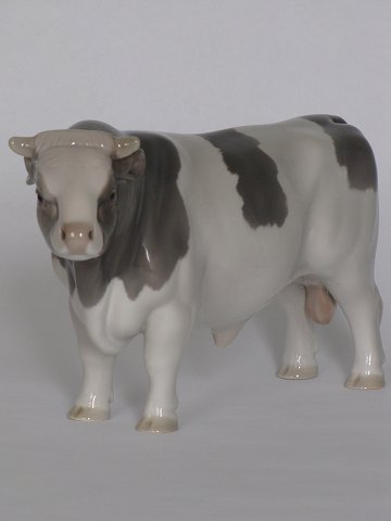 Bull
B & G
Porcelai