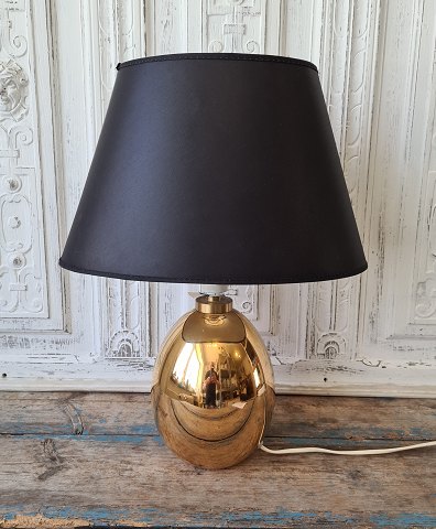 Le Klint egg shaped gold lamp in glass