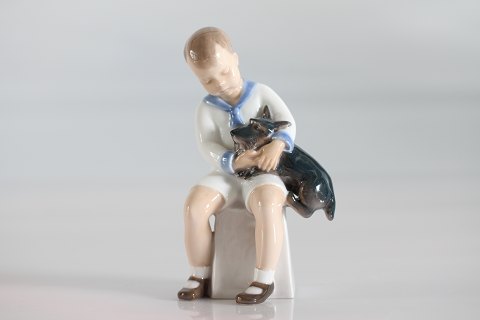 Bing & Grøndahl
Claire Weiss
Boy with dog 2201
