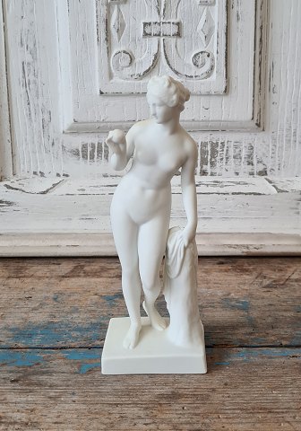 Bing & Grøndahl B&G biscuit figur, Venus med æblet af Bertel Thorvaldsen 17 cm.