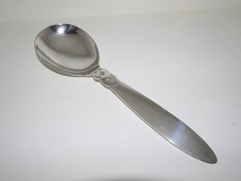 Georg Jensen Kaktus
Stor serveringsske 22,0 cm.