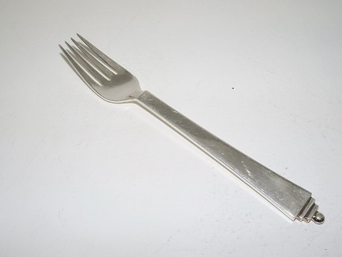 Georg Jensen Pyramid silver plate
Salad fork 16.0 cm.