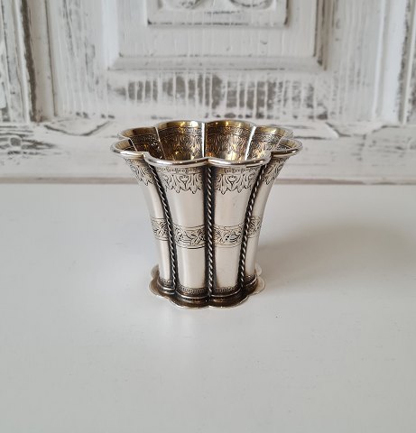 Margrethe vase in sterling silver by Svend Toxværd 6.5 cm.
