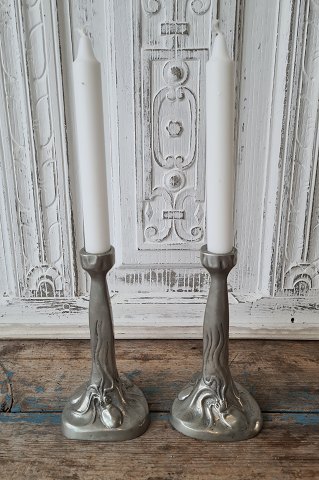 Hertz & Ballin Art Nouveau candlesticks in pewter decorated with squid from 1928