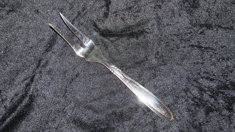 Stegegaffel, #Sextus,Sølvplet bestik
Producent: Københavns Ske-Fabrik
Længde 22 cm.
web 4324    SOLGT
