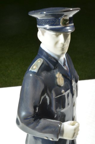 Bing & Grøndahl figur 2436 Politimand