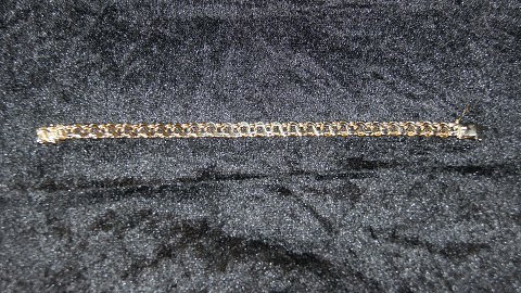 Elegant Bismark Armbånd  14 karat Guld
Stemplet AUR 585
Længde 18,5 cm