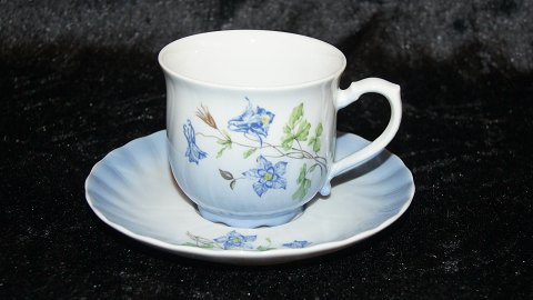 Coffee cup with saucer plate Christianholm Porcelain
The No. 6
Height 6.3 cm
SOLD