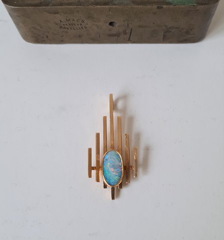 Vintage opal vedhæng i 14 kt guld af Henning Oddershede