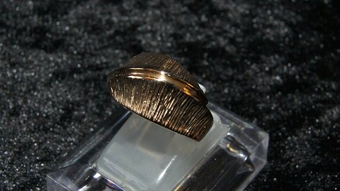 Elegant Ladies Ring 14 Carat Gold