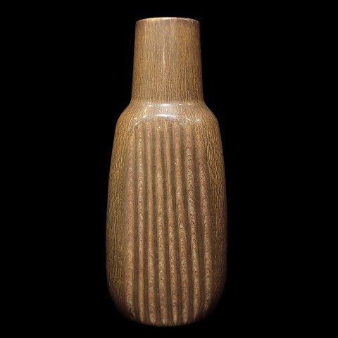 Saxbo, Eva Stæhr-Nielsen; A stoneware vase #2