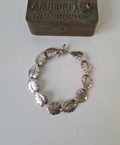 N.E.From bracelet in sterling silver - leaf-shaped links 20 cm.