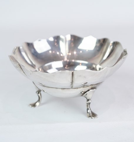 Small bowl, three-towered silver, 1915, Hallmarked A.D
Great condition
