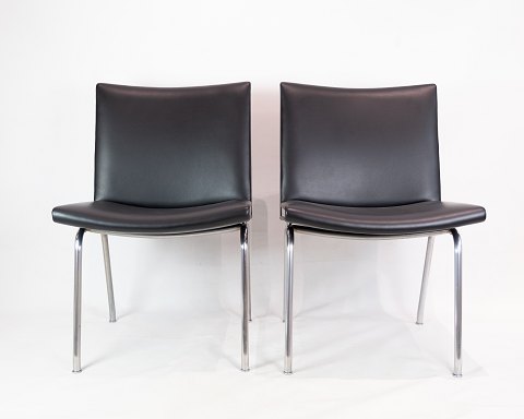 Kastrup chair - Black leather - Model CH401 - Hans J. Wegner - Carl Hansen & Søn 
- 1990
Great condition

