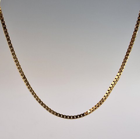 Boks kæde af guld
14 karat
38 cm