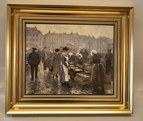 B&G Porcelain painting in golden frame 36.5 x 42 cm Paul Fisher (1860-1934)  
Fishing sales woman at Gammel Strand 1917 no 1419 of 1750
