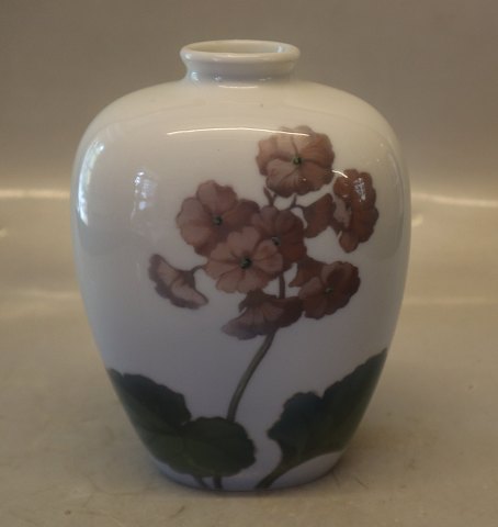 727-134 d Kgl.  Art Nouveau vase med blomst  17 cm Kongelig Dansk