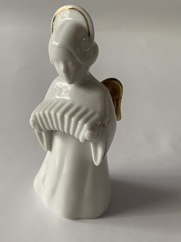 Bing & Grøndahl porcelain angel from the Heavenly music series.
No. 9 out of 12.
SOLD