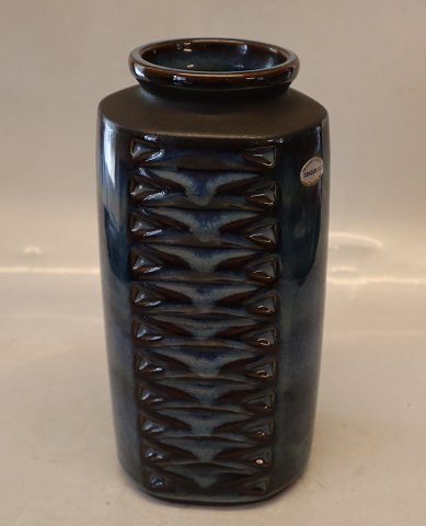 Soeholm 3346 Blue Triangular vase 22.2 cm EJ 64 Series Design Einer Johansen  - 
Bornholm pottery  from Soeholm
