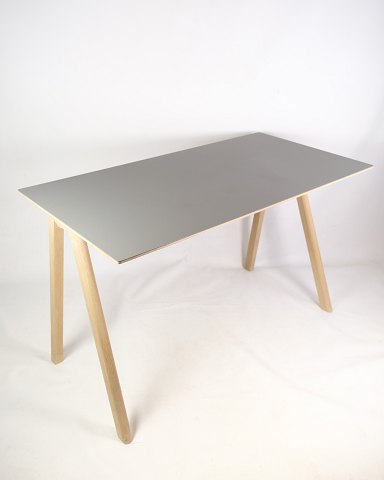Desk - Oak - Model Copenhague CPH90 - Ronan & Erwan Bouroullec - Hay
Great condition

