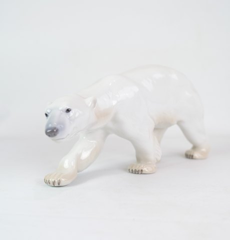 Porcelain figurine - Standing Polar Bear - B&G - Niels Nielsen - no.: 1785
Great condition
