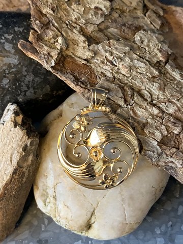 Pendant in 14 carat gold
Stamped 585