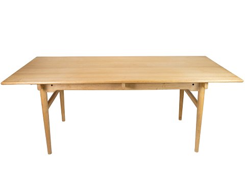 Dining table - CH327 - Carl Hansen & Søn - soap-treated oak - 190cm
Great condition
