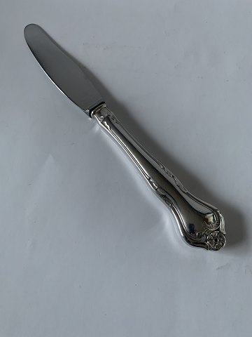 Dinner knife, Riberhus Silver Plate cutlery
Producer: Cohr
Length 22 cm.