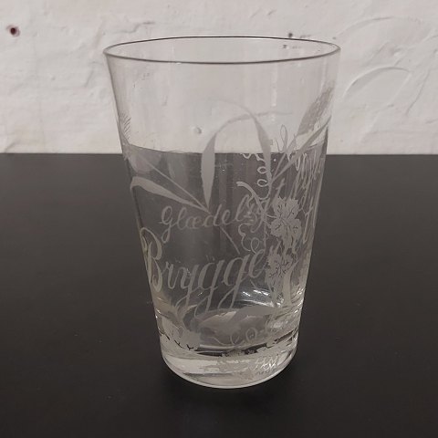 "Glædeligt Nytaar" vandglas fra Fyens Glasværk 1909