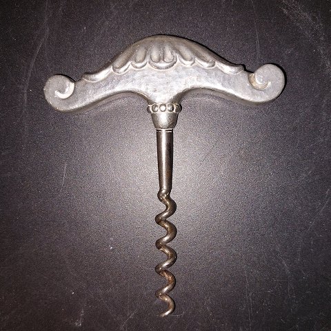 Art Nouveau corkscrew in pewter