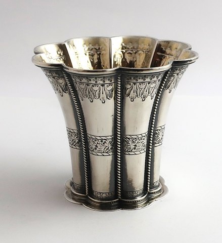 Svend Toxværd. Sterling Margaret cup (925). Height 7 cm.