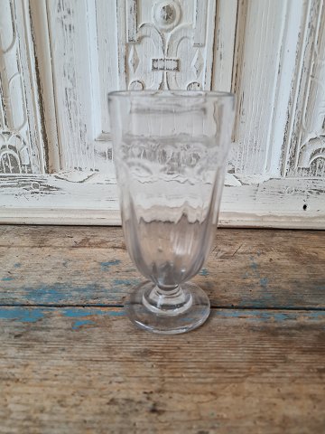 Muslet Porter glass on foot produced at Holmegaard from 1867